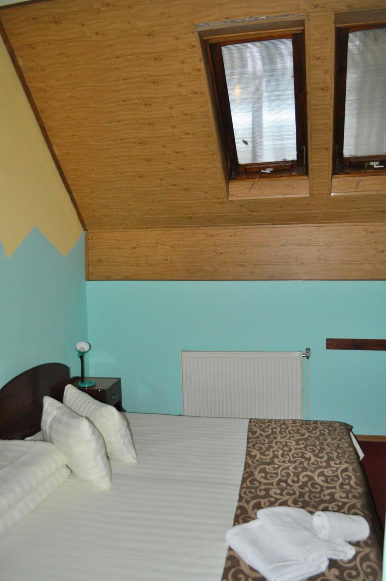 Pension Flamingo Brașov Exterior foto